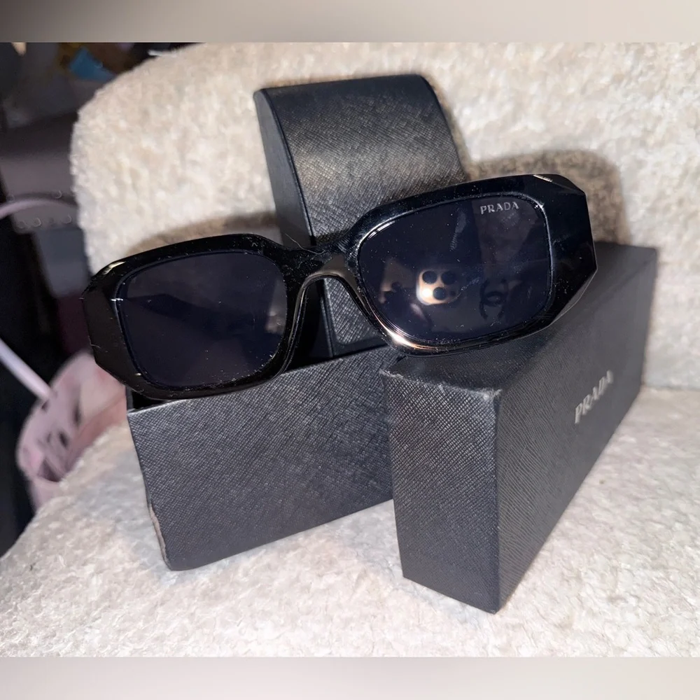 Prada Black Designer Sunglasses with case - Picture 3 of 8